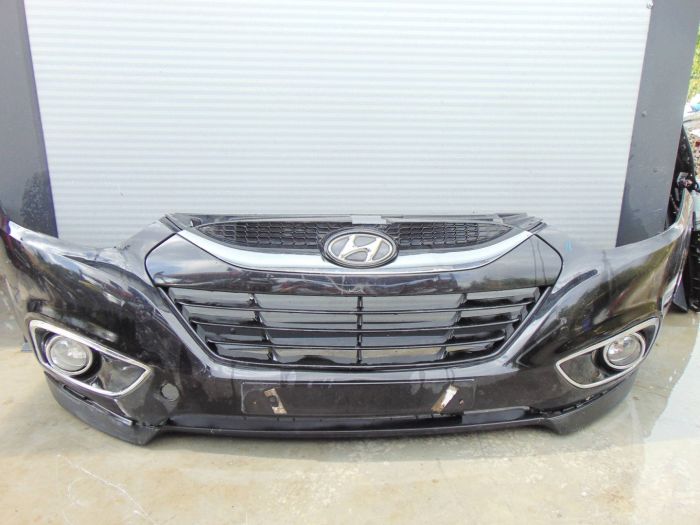 Передній бампер повний комплект Hyundai IX35