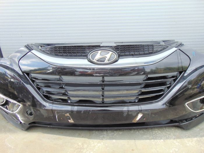 Передній бампер повний комплект Hyundai IX35