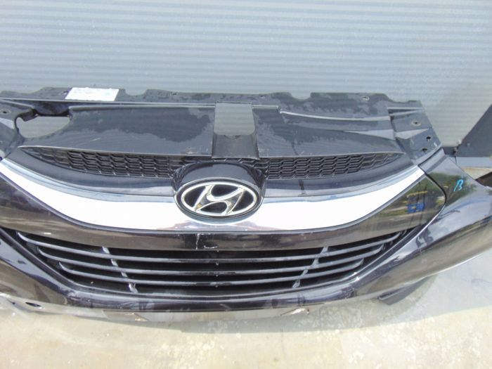 Передній бампер повний комплект Hyundai IX35